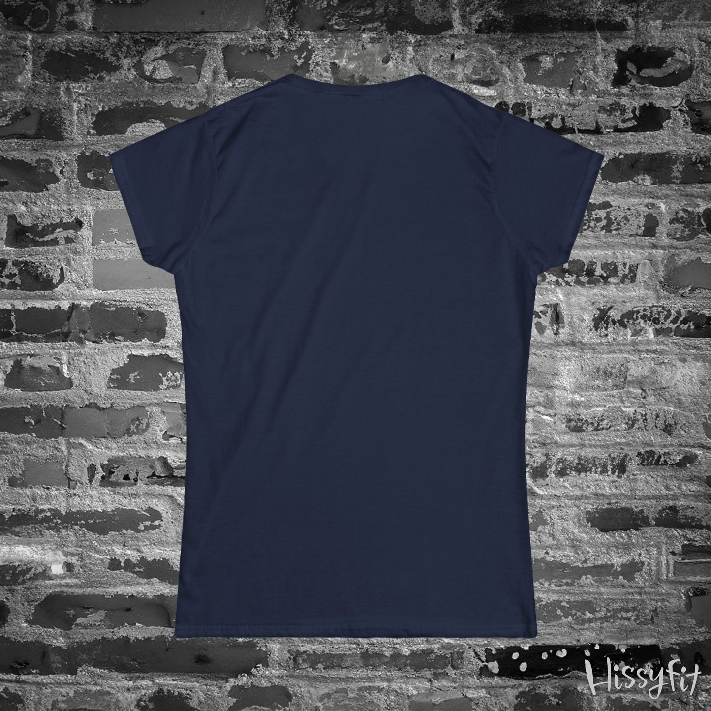 Navy blue t-shirt against a brick wall with 'Itsyfit' branding.